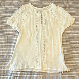 Ladies White Soft White Boho Style top size Small